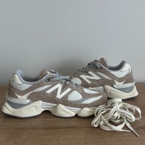 New Balance 9060 - Driftwood with Stone Pink and Sea Salt - M 6.5 / W 8